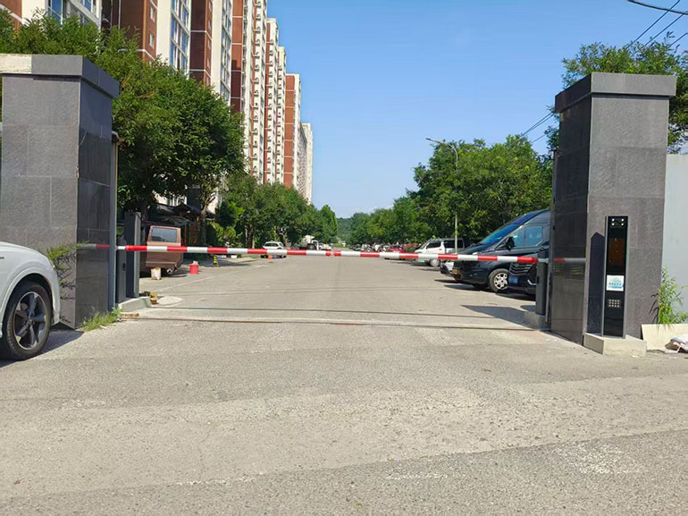 环湖小镇西南门1